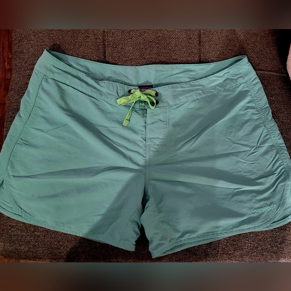 Patagonia Women's Light Aqua Teal  Athletic Shorts / Swim Surf Shorts